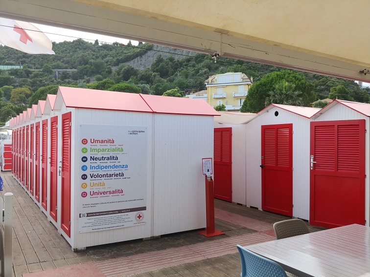 Cabine bianche e rosse della Colonia di Varazze