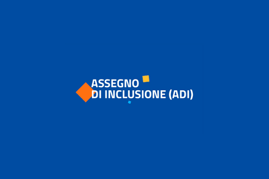 Foto con sfondo blu ed in mezzo la scritta "Assegno di Inclusione"
